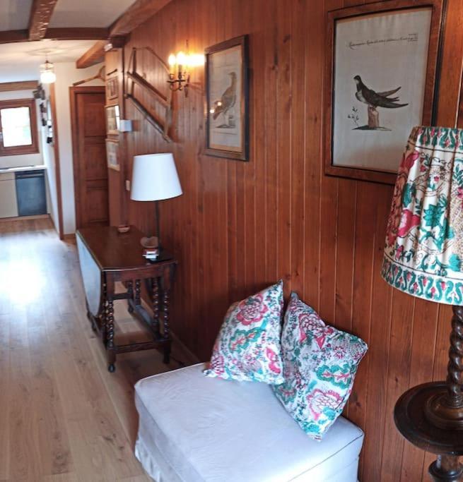 Cozy Apartment In The Heart Of The Alps شاتو دو المظهر الخارجي الصورة