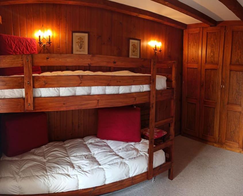 Cozy Apartment In The Heart Of The Alps شاتو دو المظهر الخارجي الصورة