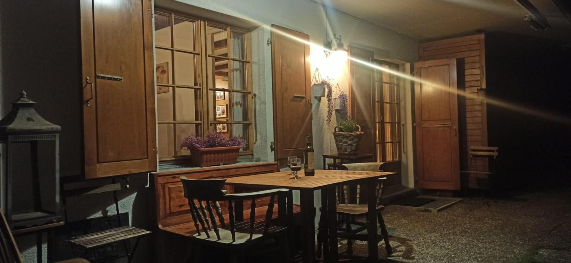 Cozy Apartment In The Heart Of The Alps شاتو دو المظهر الخارجي الصورة