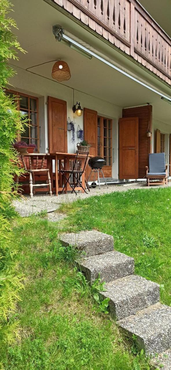 Cozy Apartment In The Heart Of The Alps شاتو دو المظهر الخارجي الصورة