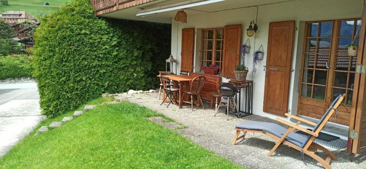Cozy Apartment In The Heart Of The Alps شاتو دو المظهر الخارجي الصورة