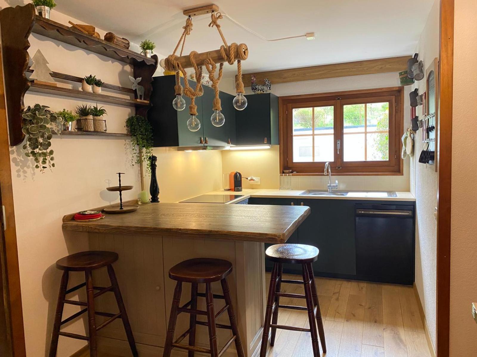 Cozy Apartment In The Heart Of The Alps شاتو دو المظهر الخارجي الصورة
